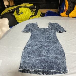 Vibrant Washed Blue Short Sleeve Mini Bodycon Dress